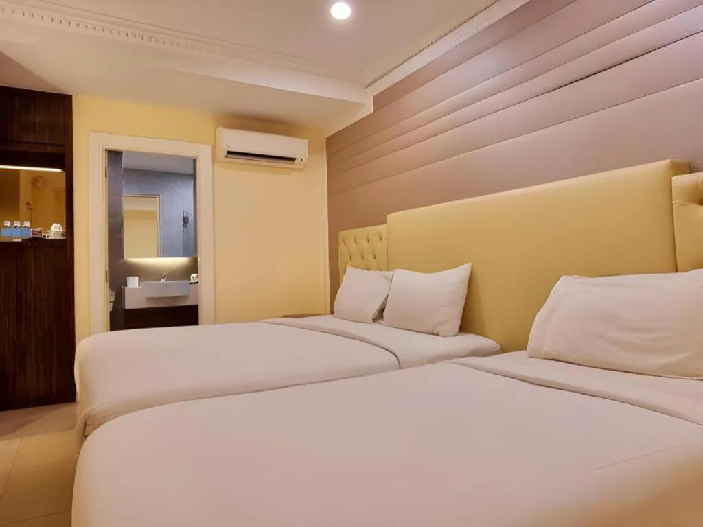 Bed in Ritzton Hotel