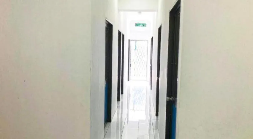 SPOT ON 90077 Cherry's Lodge