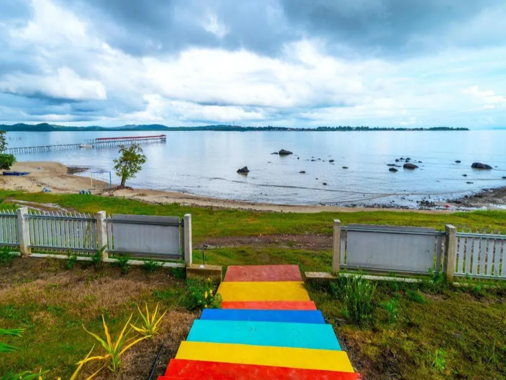 Dreamland Beach Holiday