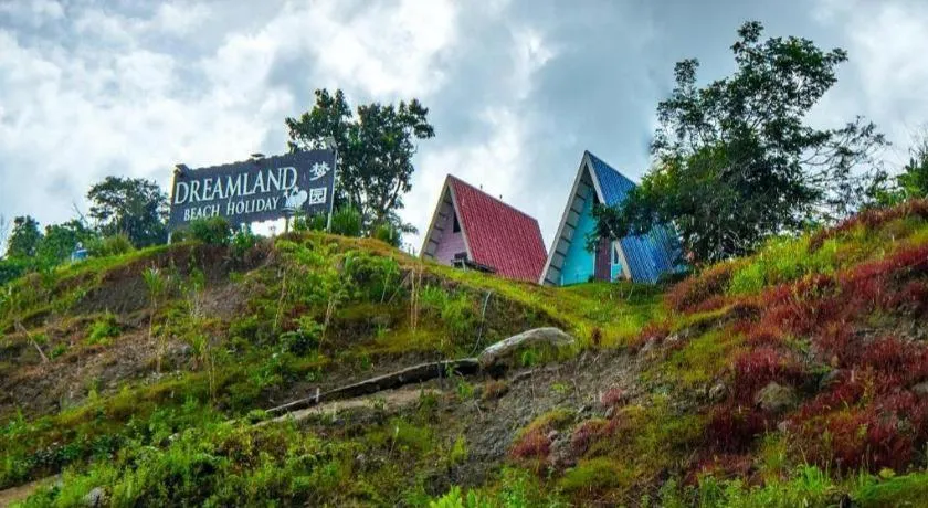 Dreamland Beach Holiday