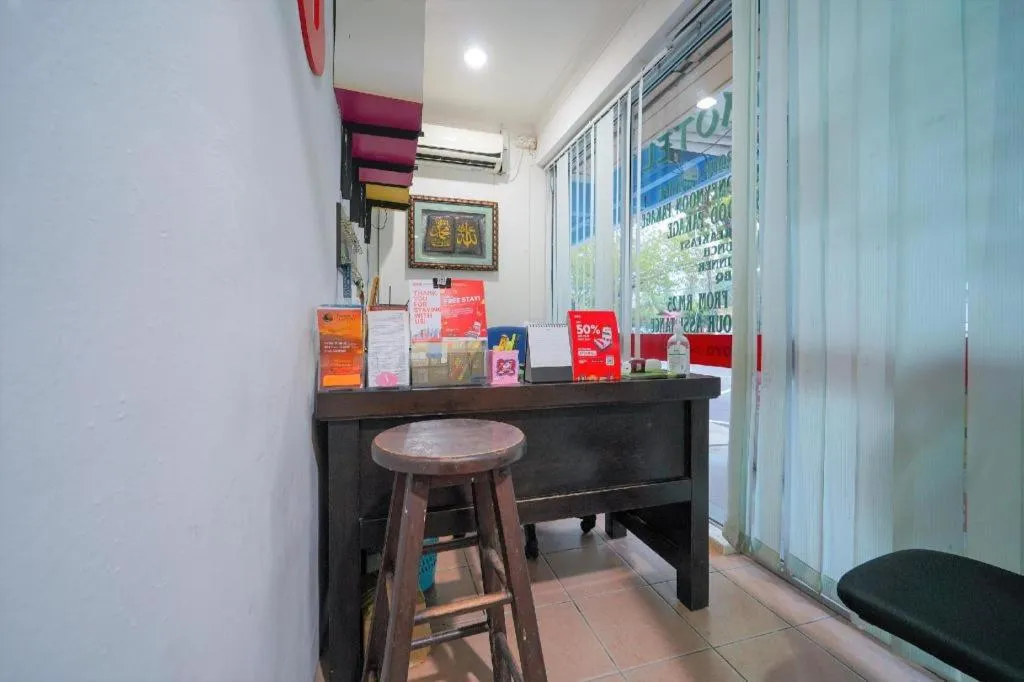 OYO 89850 Mutiara Motel