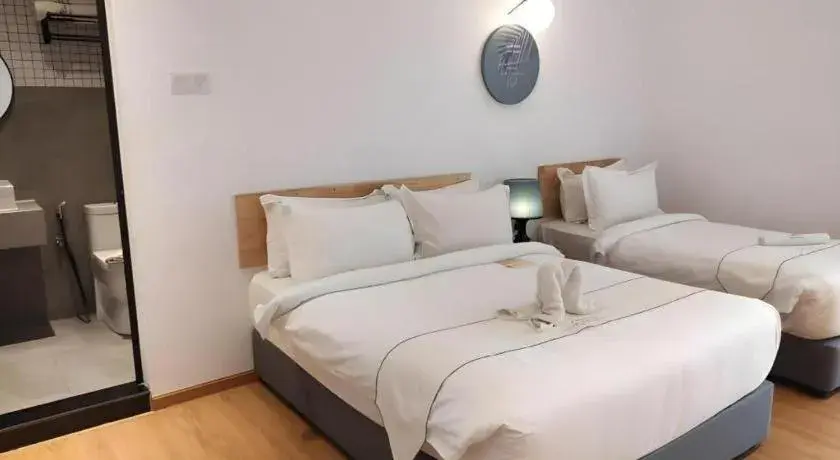 Bed in Bilik-Bilik by MUO Bed in Bilik-Bilik by MUO