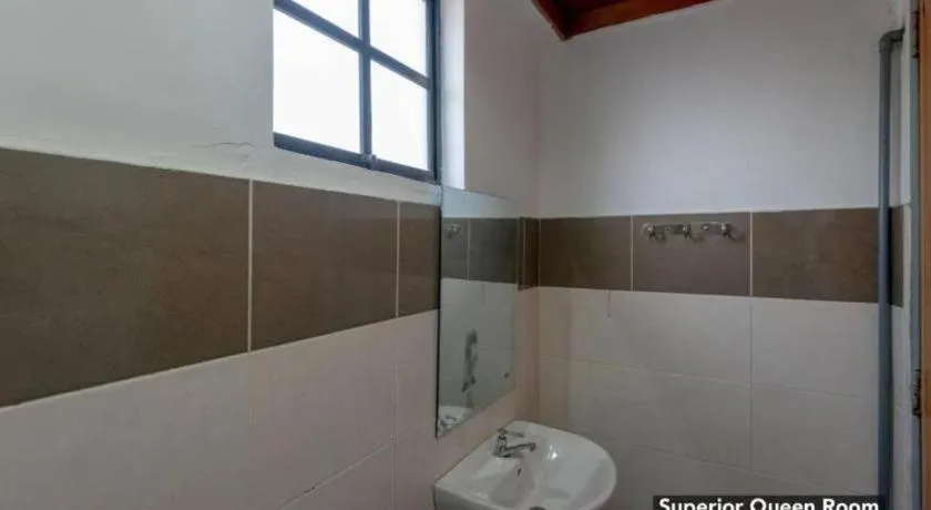 OYO 89874 Gs Golden Star Hotel