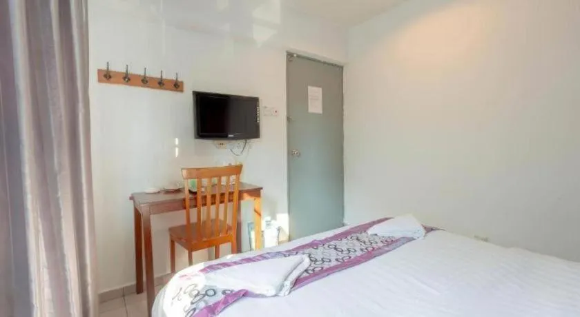 Bed in OYO 89874 Gs Golden Star Hotel