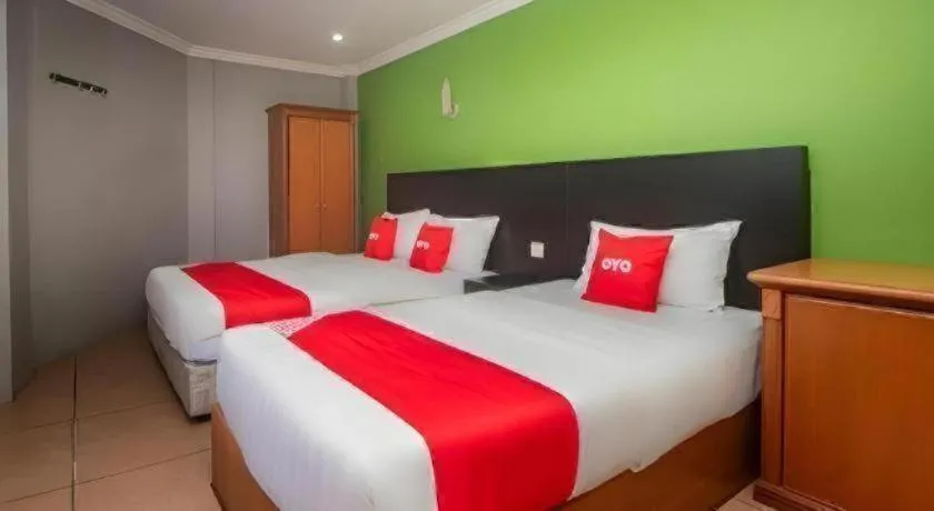 Bed in River Park Hotel