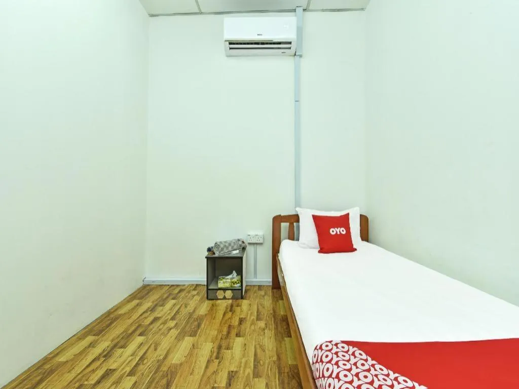 Bed in SPOT ON 90181 Cz Classic Hotel