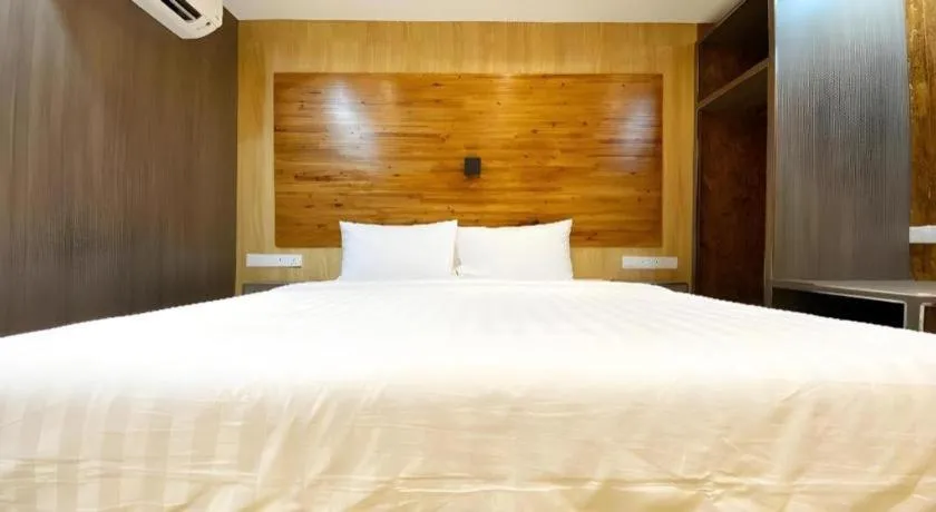 Bed in OYO 90262 Kota Kinabalu Homestay, Villa & Suite Boutique