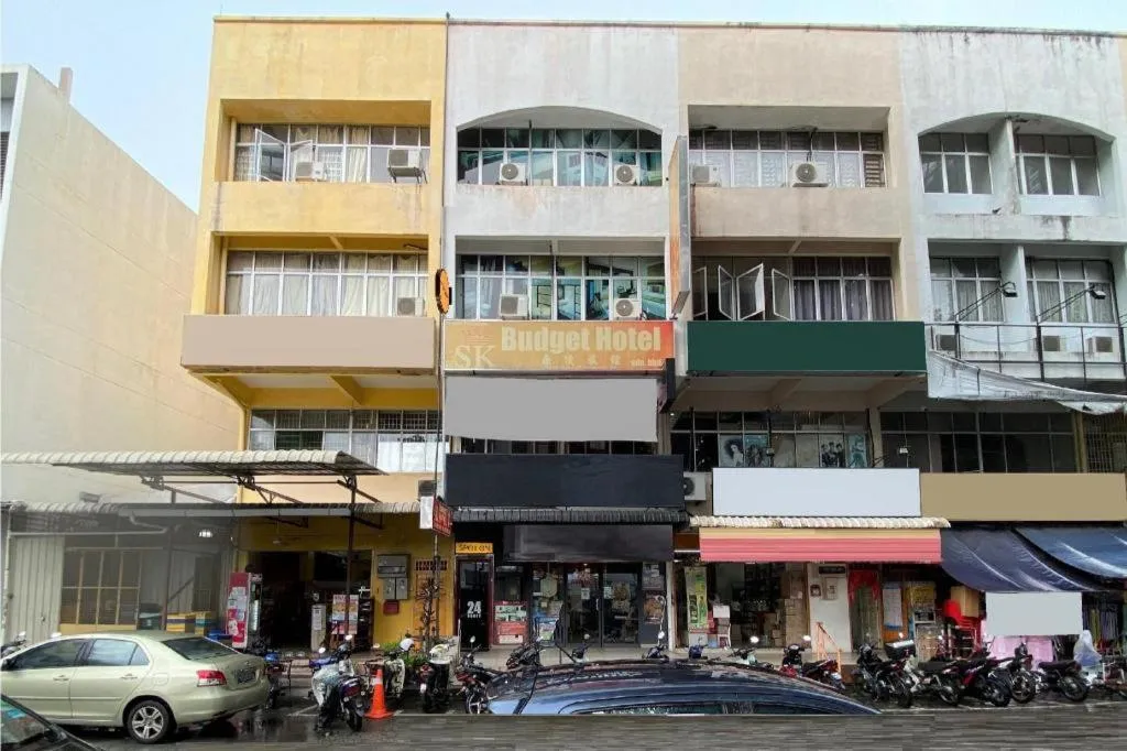 SPOT ON 90293 SK Budget Hotel