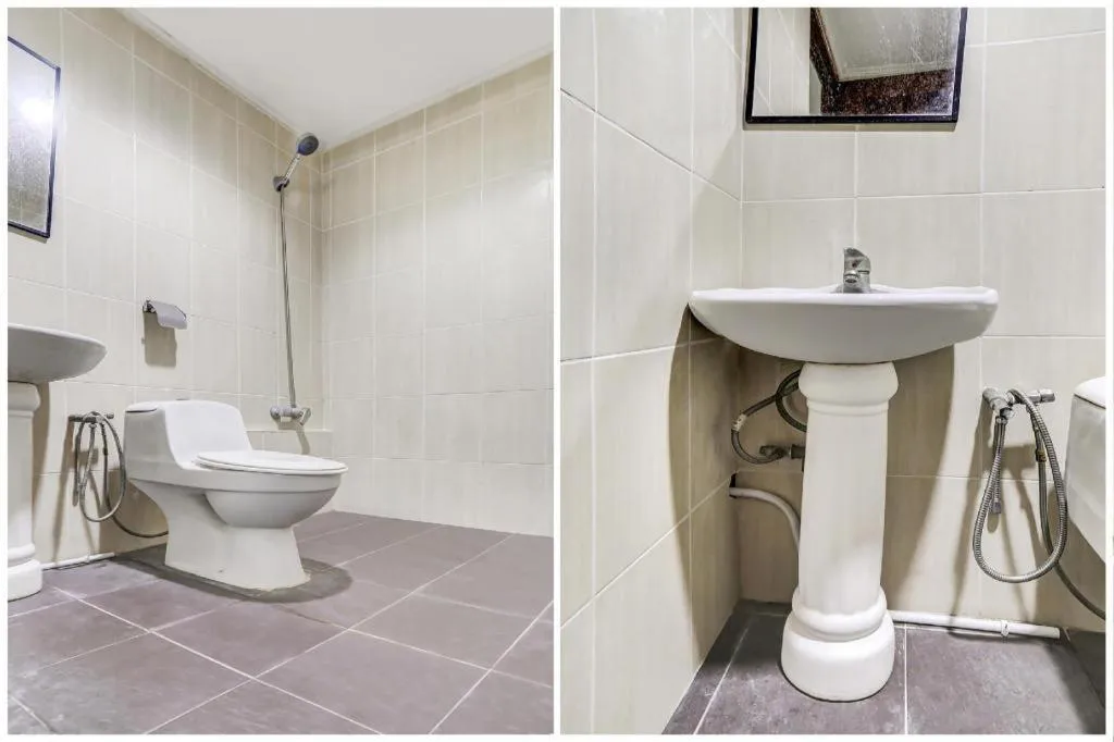 OYO 90376 Centre Point Hotel