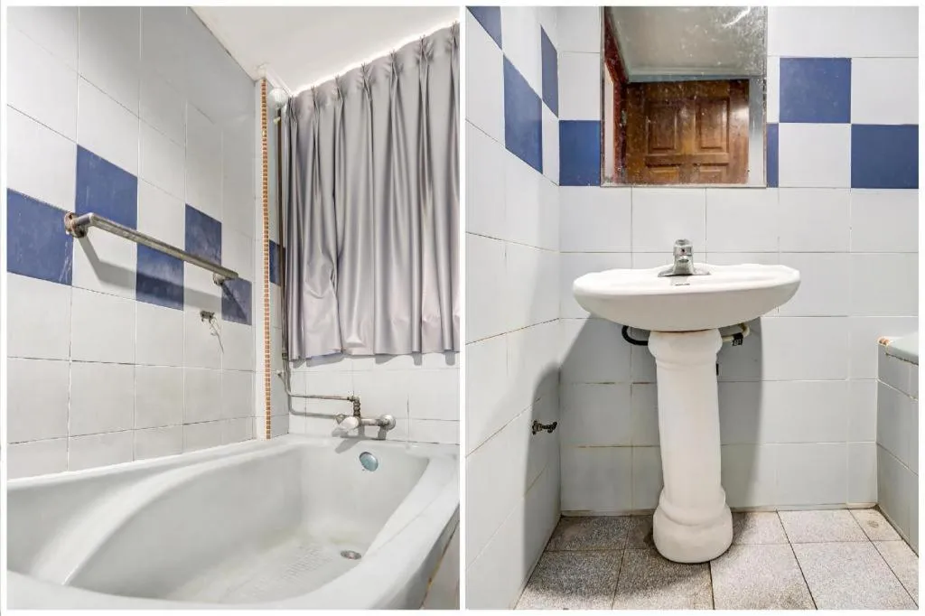 OYO 90376 Centre Point Hotel