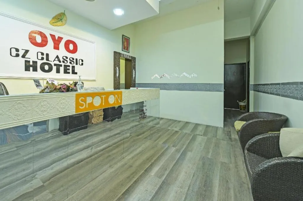 OYO 90431 CZ Hotel