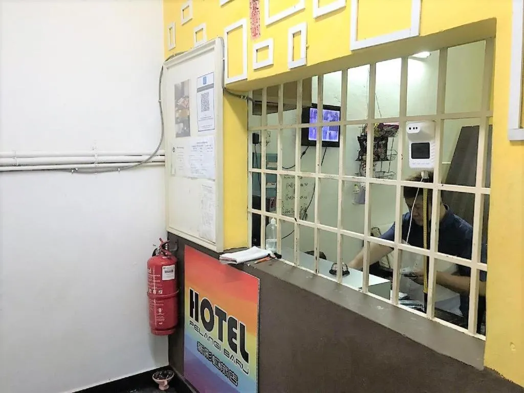OYO 90645 Pelangi Baru Hotel