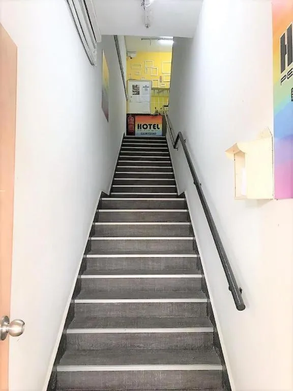 OYO 90645 Pelangi Baru Hotel