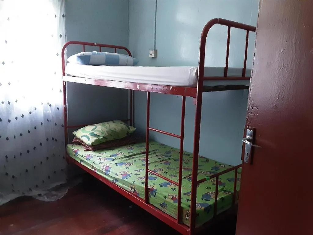 SPOT ON 90536 Bens Maju Foreststay