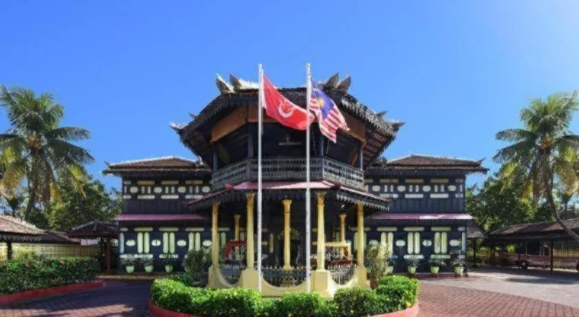 OYO 90623 Thank Q Inn 3