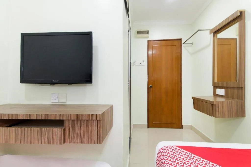 OYO 90623 Thank Q Inn 3