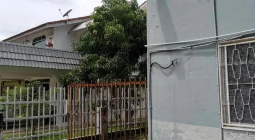 OYO 90623 Thank Q Inn 3