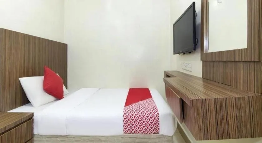 Bed in OYO 90623 Thank Q Inn 3