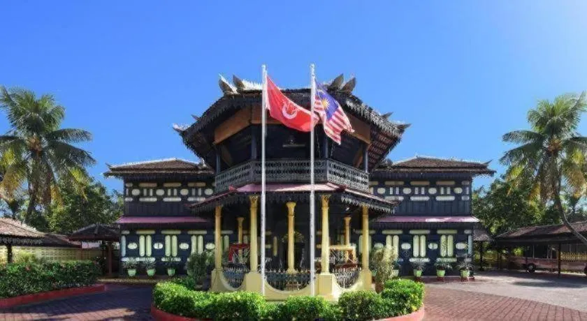 OYO 90623 Thank Q Inn 3