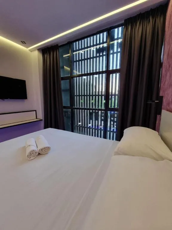 Bed in Laman Green Hotel @ Seksyen 7 Shah Alam near UiTM, i-City, Hospital