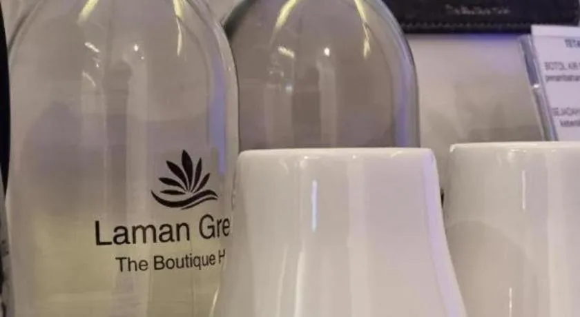 Laman Green Hotel @ Seksyen 7 Shah Alam near UiTM, i-City, Hospital