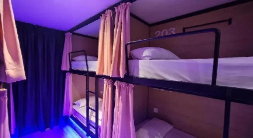 Bed in Laman Green Hotel @ Seksyen 7