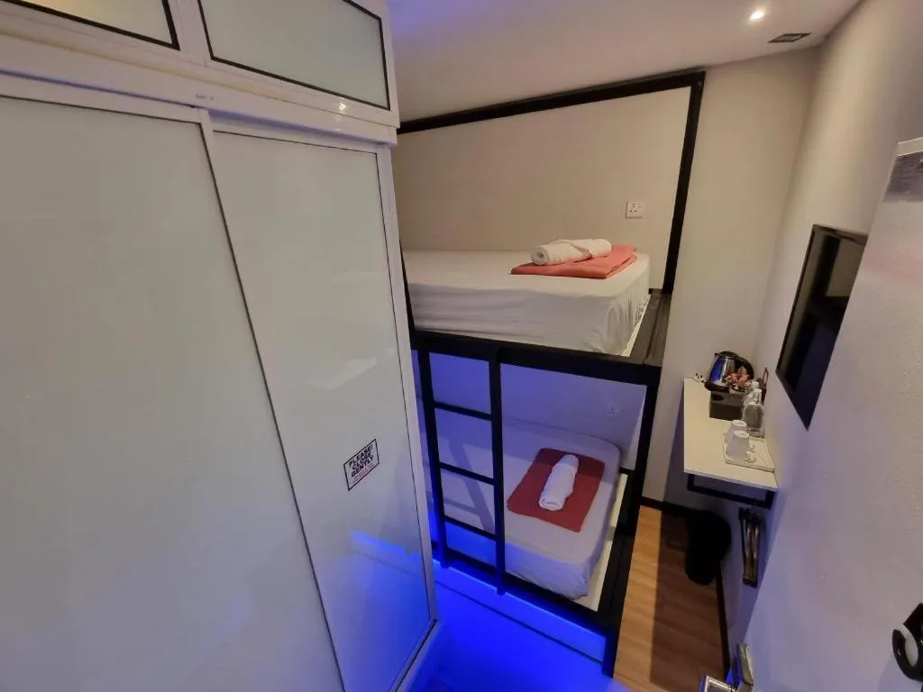 Bed in Laman Green Hotel @ Seksyen 7 Shah Alam near UiTM, i-City, Hospital