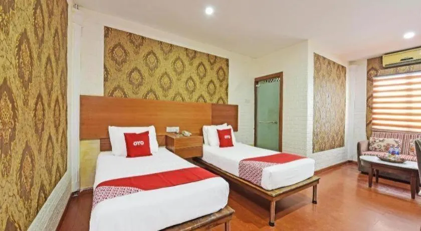 Bed in Capital O 90661 Luxor Empire Hotel