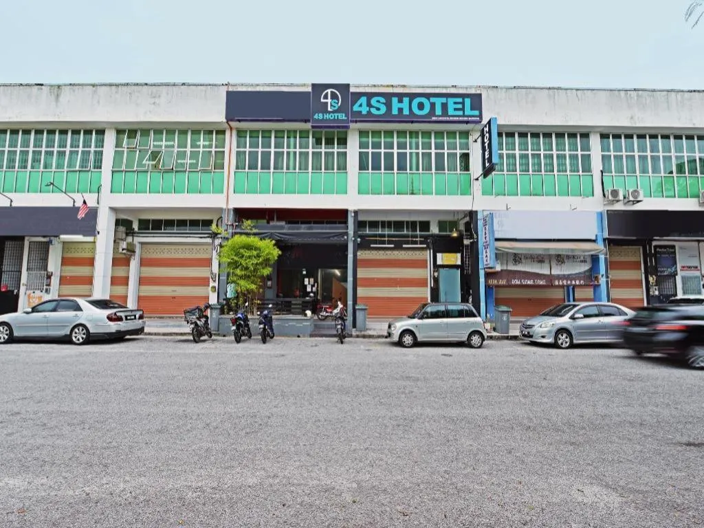 Capital O 90674 4S Hotel