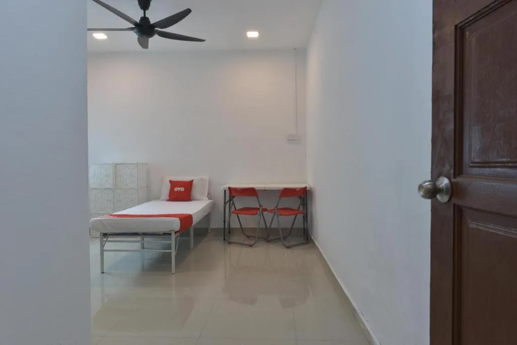 OYO 90889 Narasindo Cottage