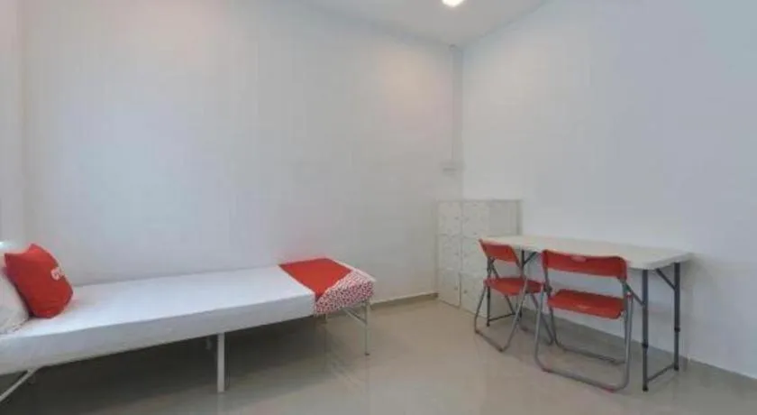 Bed in OYO 90889 Narasindo Cottage