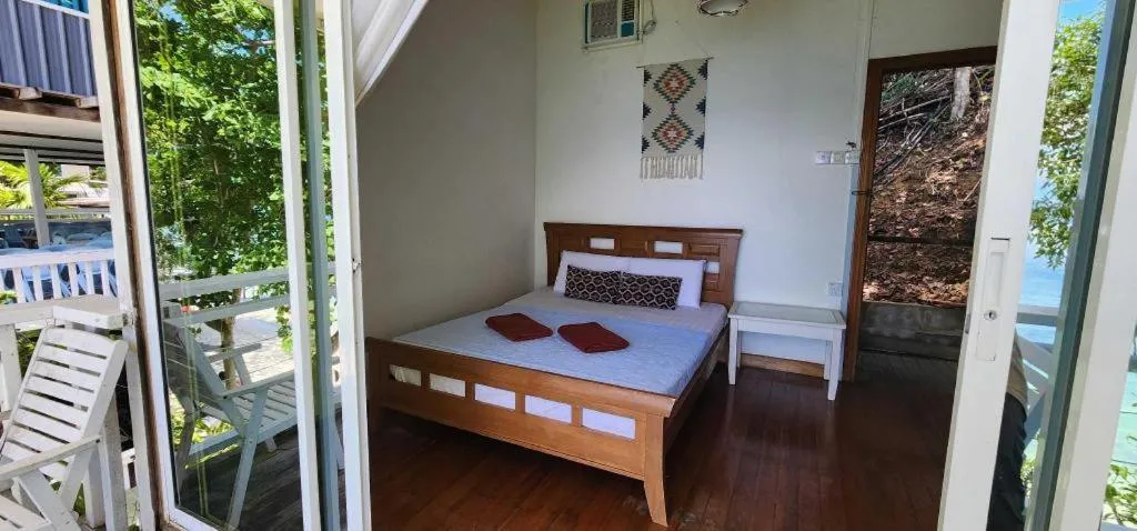 Bed in OYO 90980 Rainbow Island Sepanggar