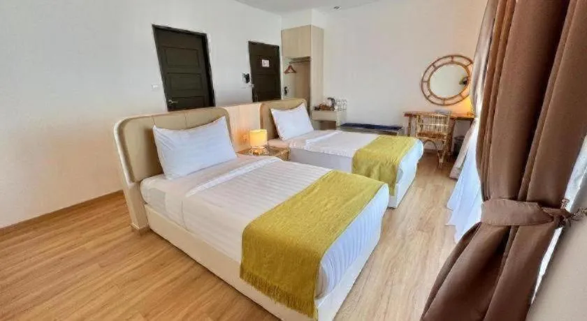 Bed in Sand Bay Resort Semporna