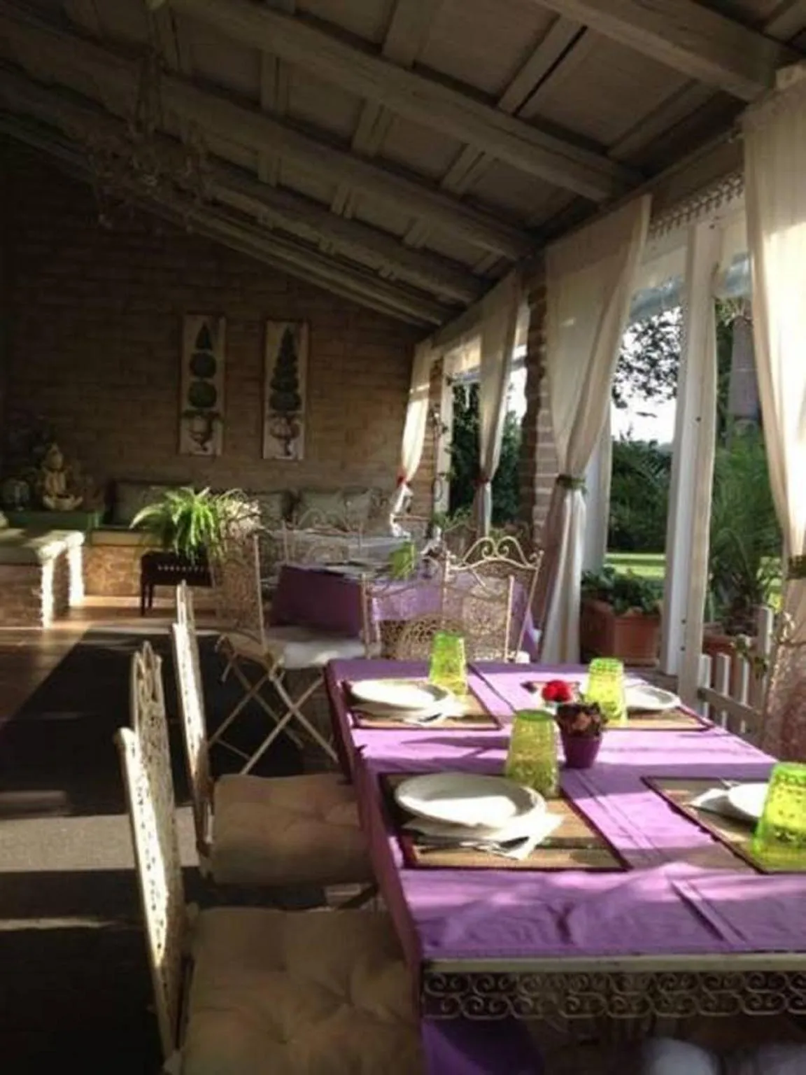 Patio in B&B Abracadabra