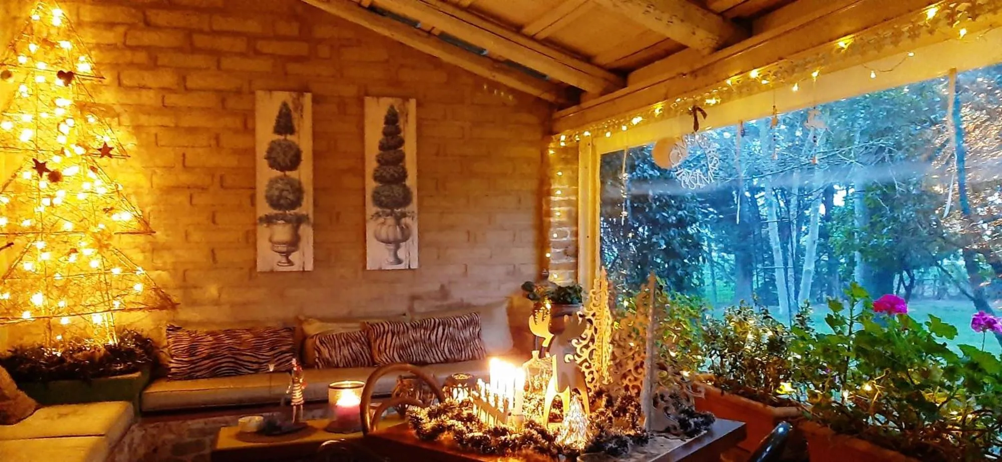 Decorative detail in B&B Abracadabra