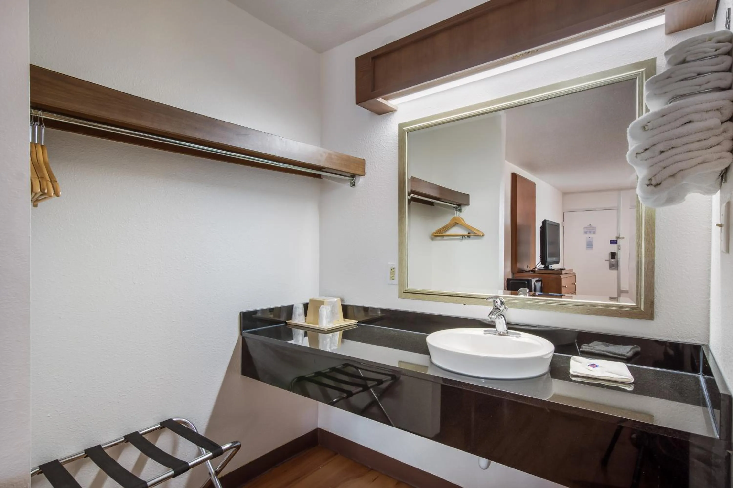 Bathroom in Motel 6-Van Buren, AR I- 40