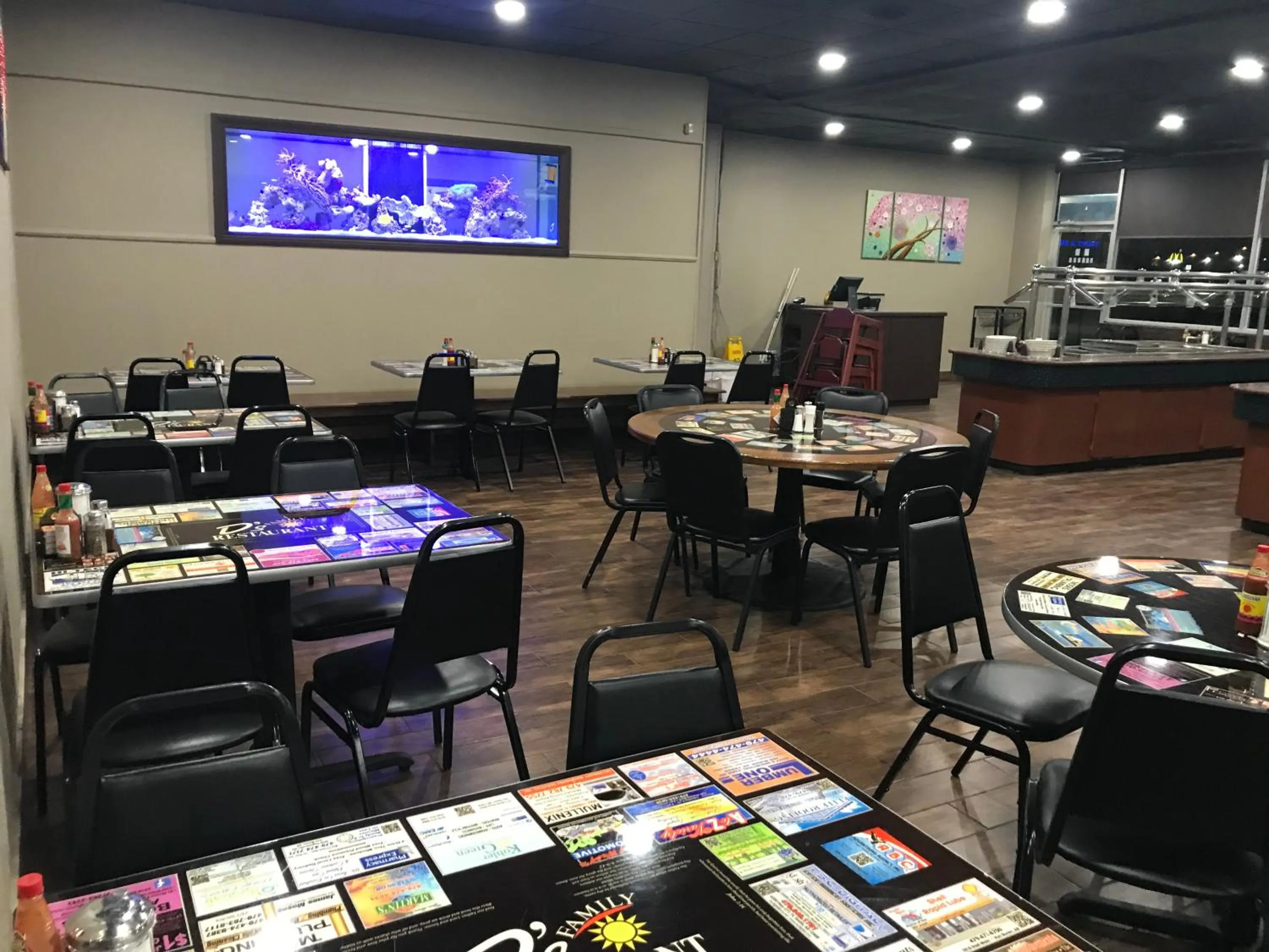 Restaurant/places to eat in Motel 6-Van Buren, AR I- 40