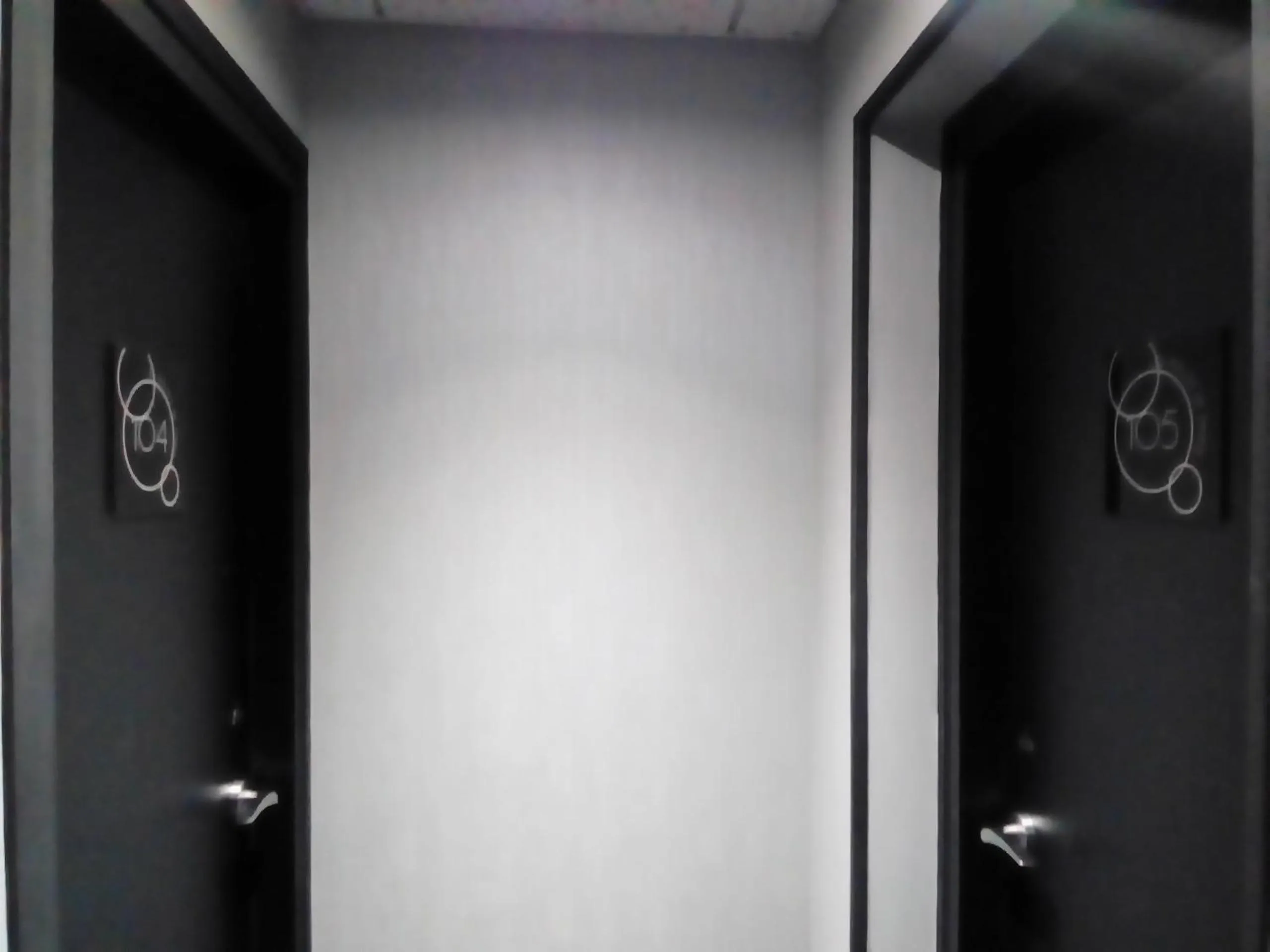 Property building in Hotel Les Bulles De Paris