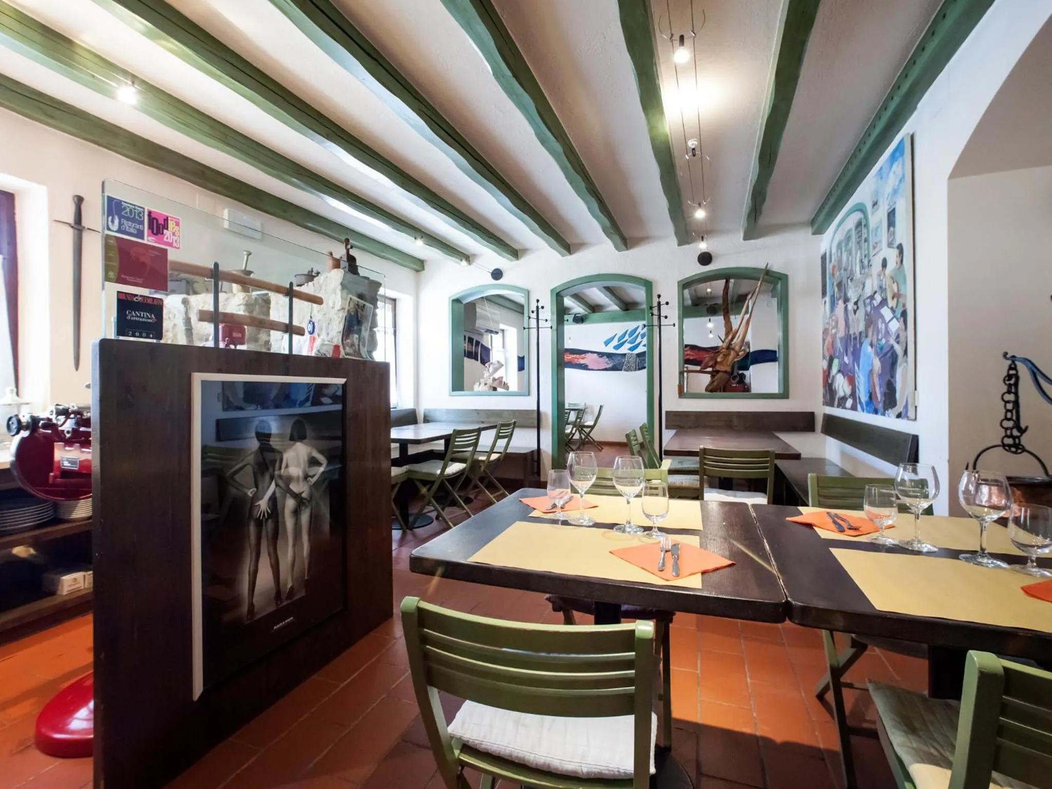 Restaurant/places to eat in Hotel La Primula