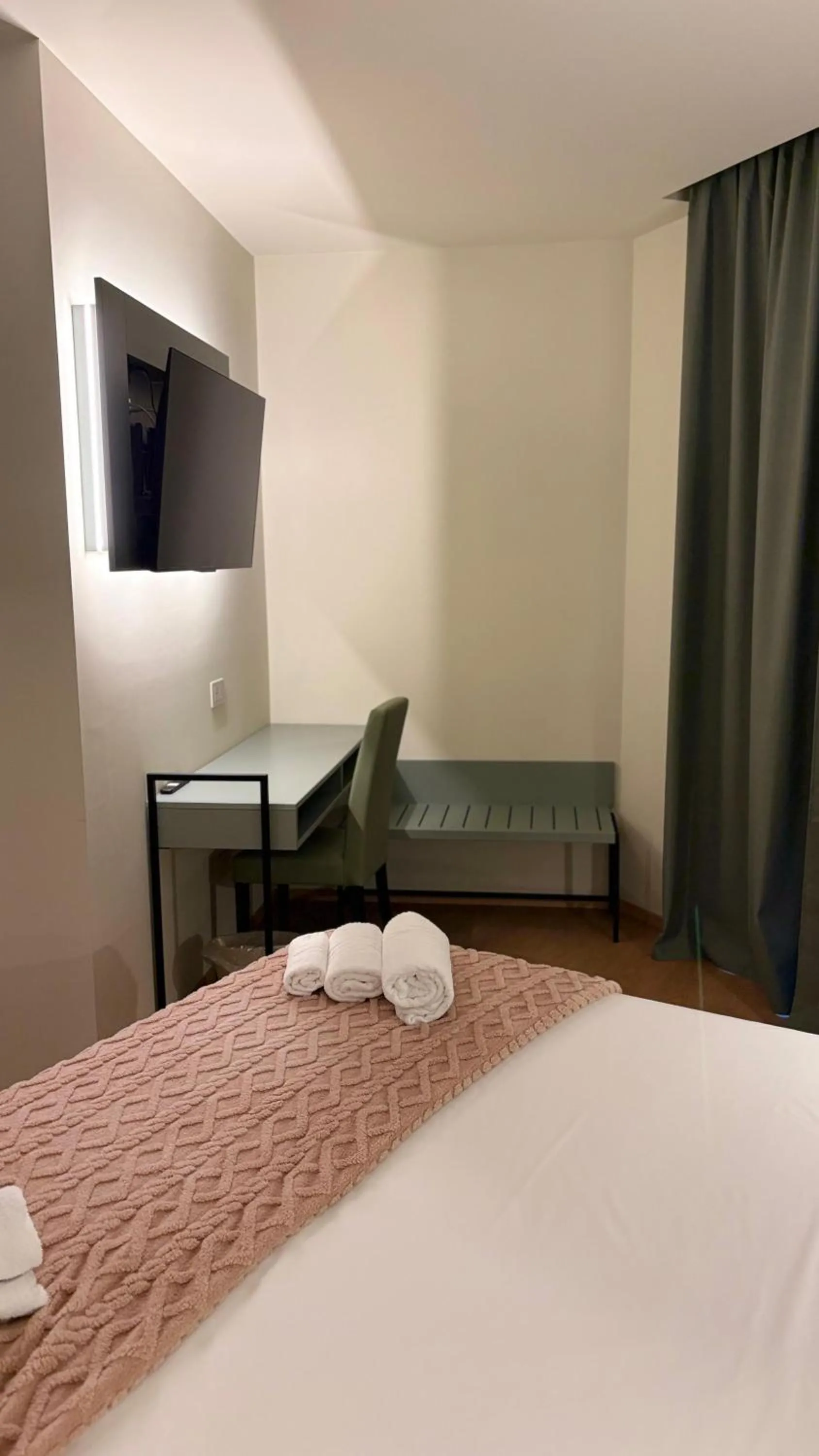 Bed in Hotel Milazzo Smart