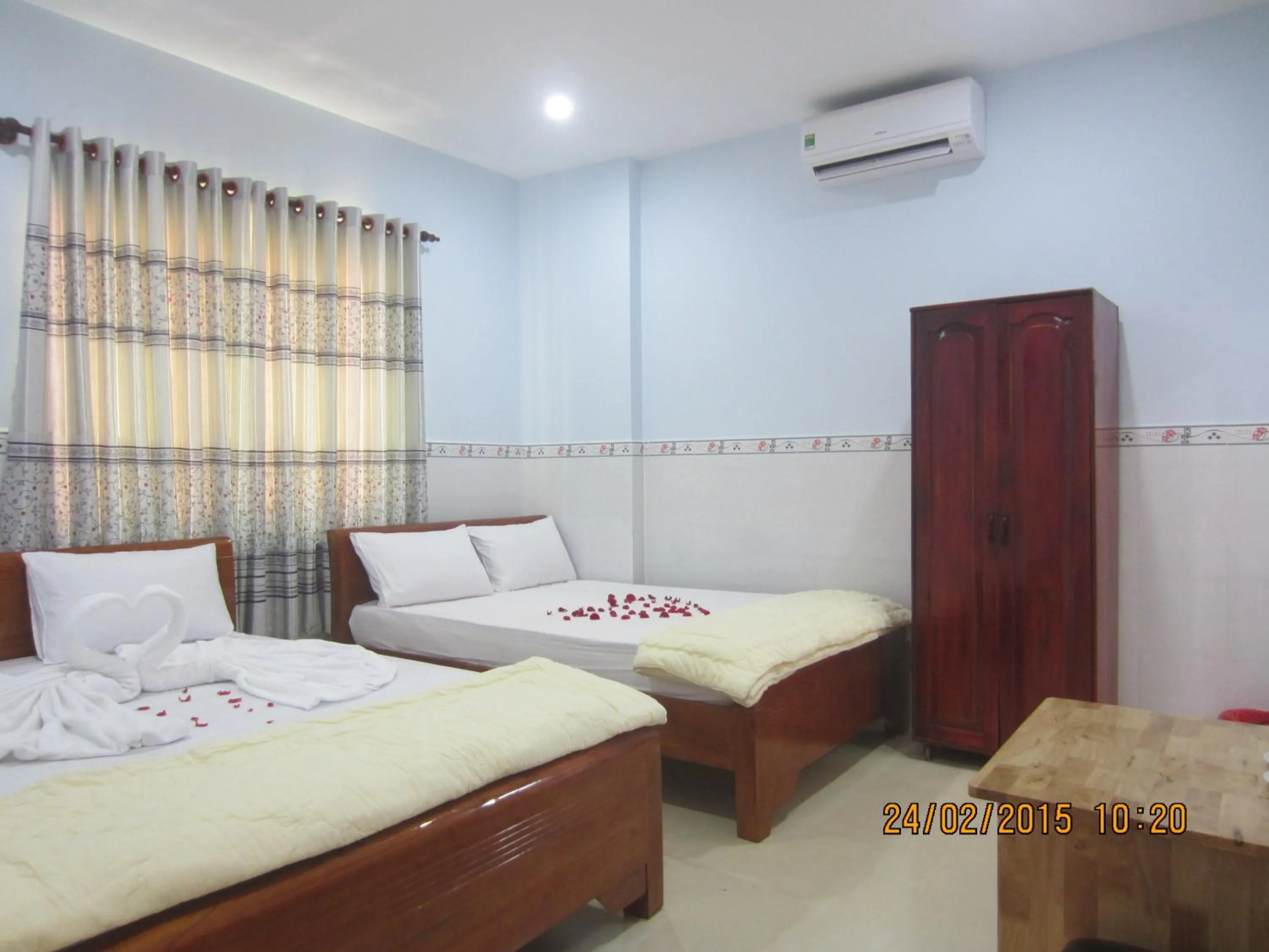 Bedroom, Bed in Ngan Giang Guesthouse