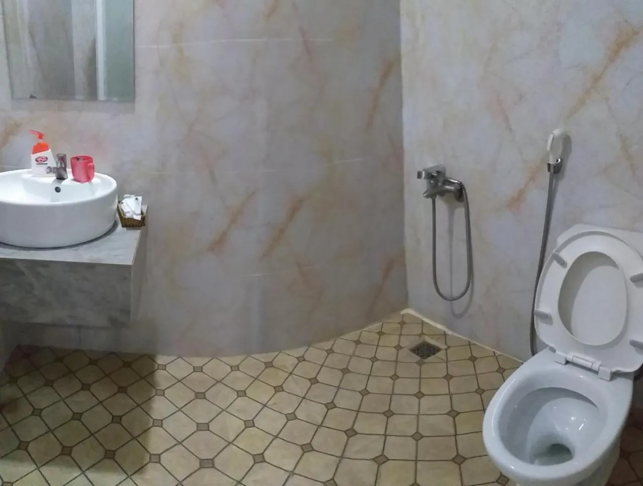 Bathroom in Ngan Giang Guesthouse