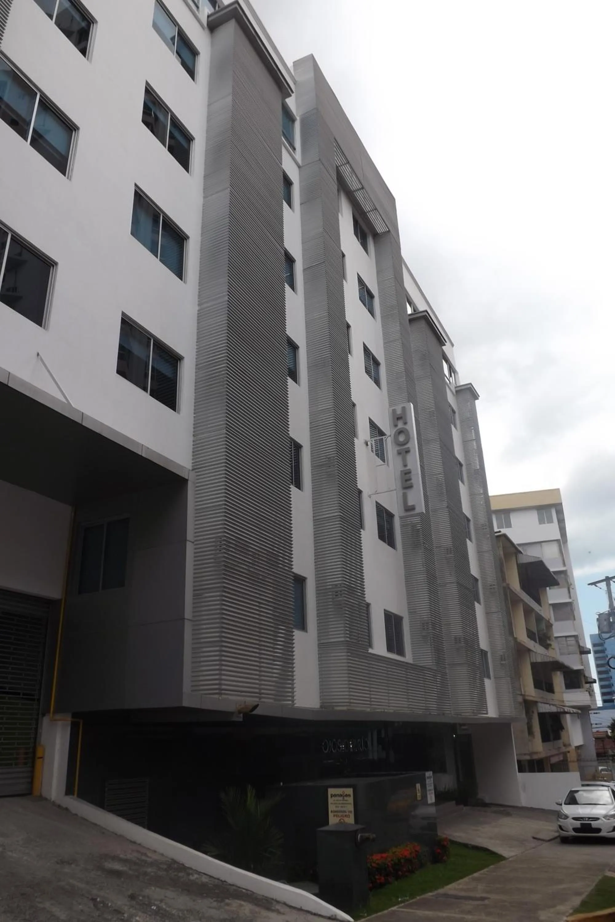 Property building in Hotel Ojos Del Rio