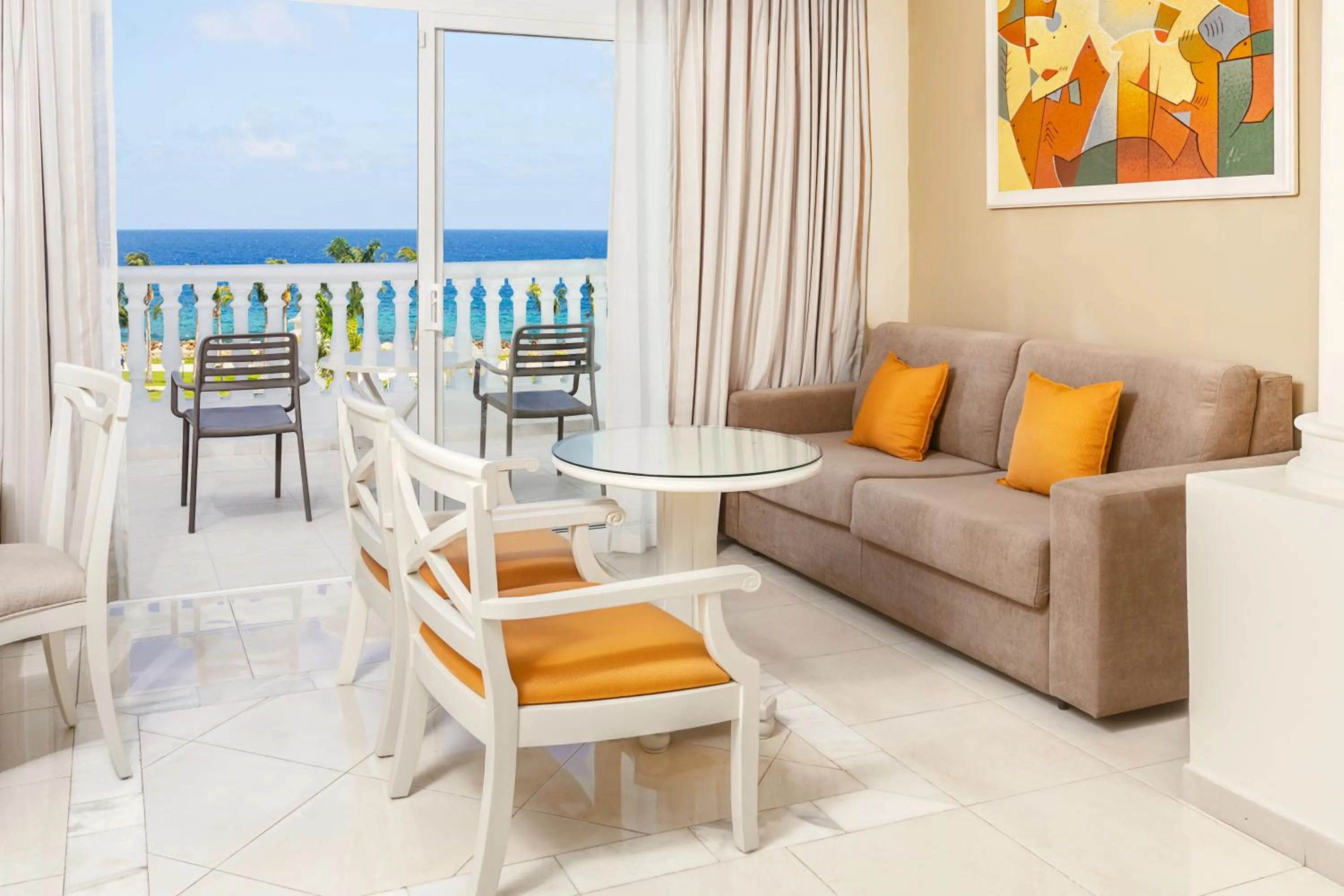 Living room in Bahia Principe Escape Runaway Bay - All Inclusive