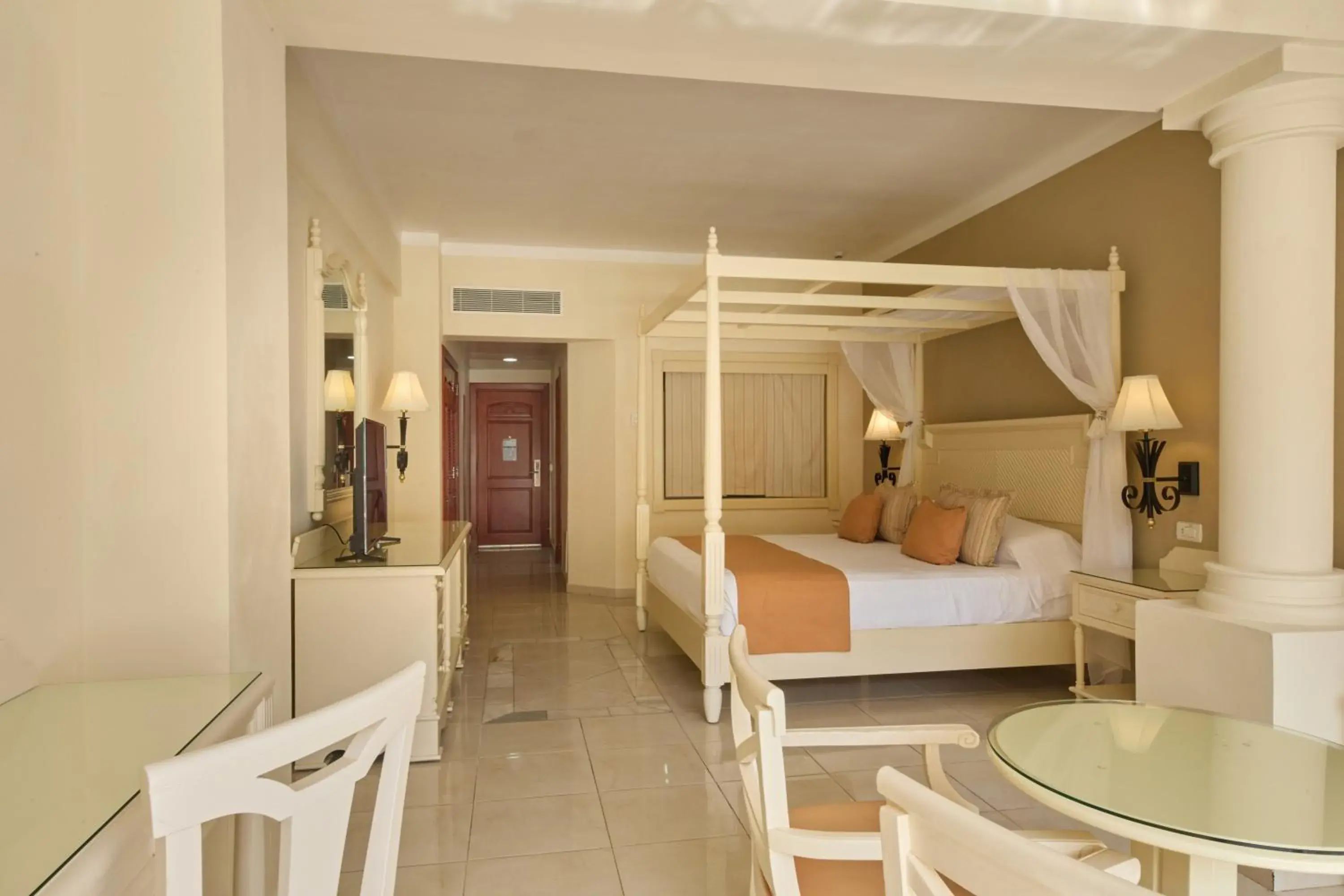 Bed in Bahia Principe Luxury Runaway Bay - Adults Only All Inclusive Bed in Bahia Principe Luxury Runaway Bay - Adults Only All Inclusive