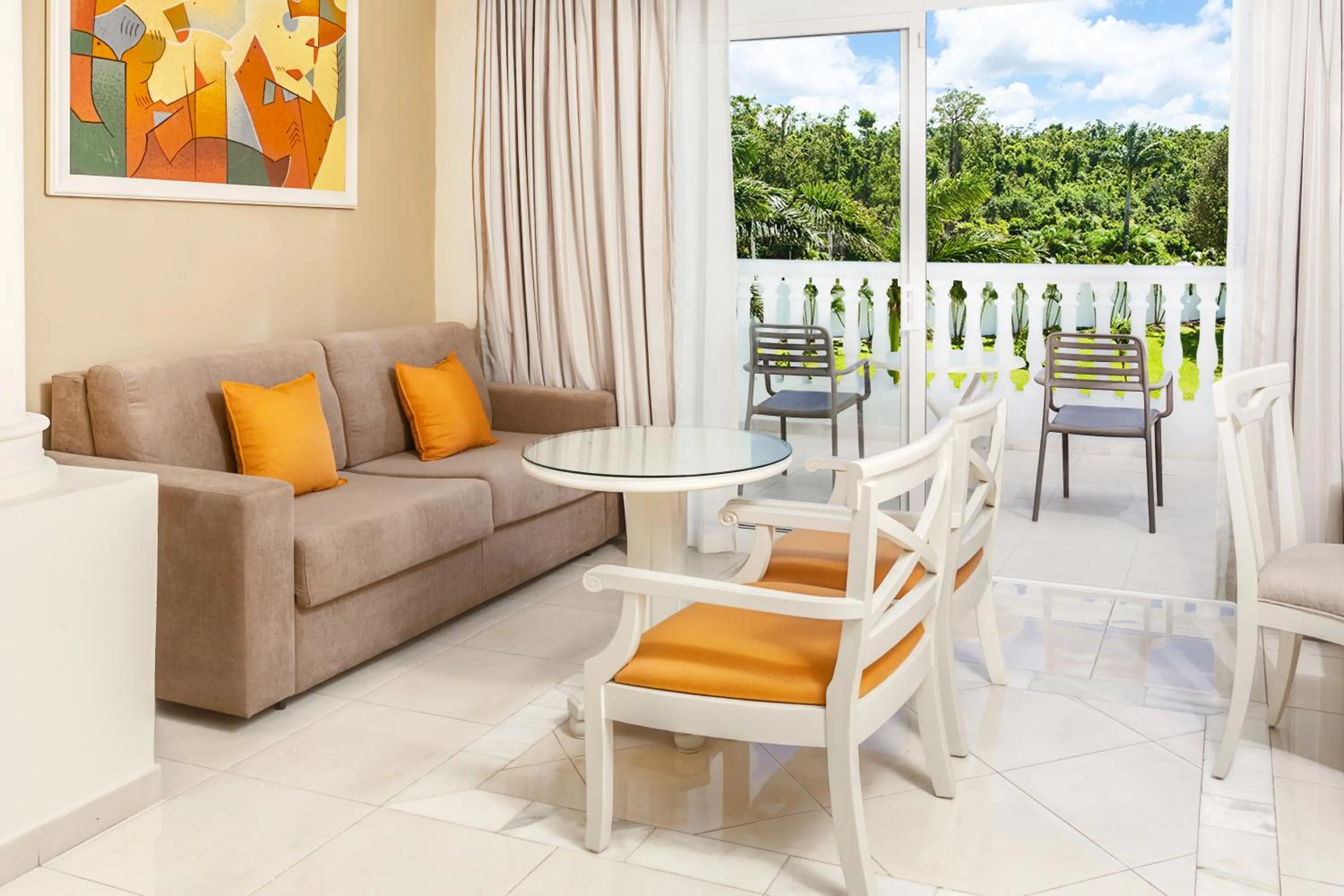 Living room in Bahia Principe Escape Runaway Bay - All Inclusive