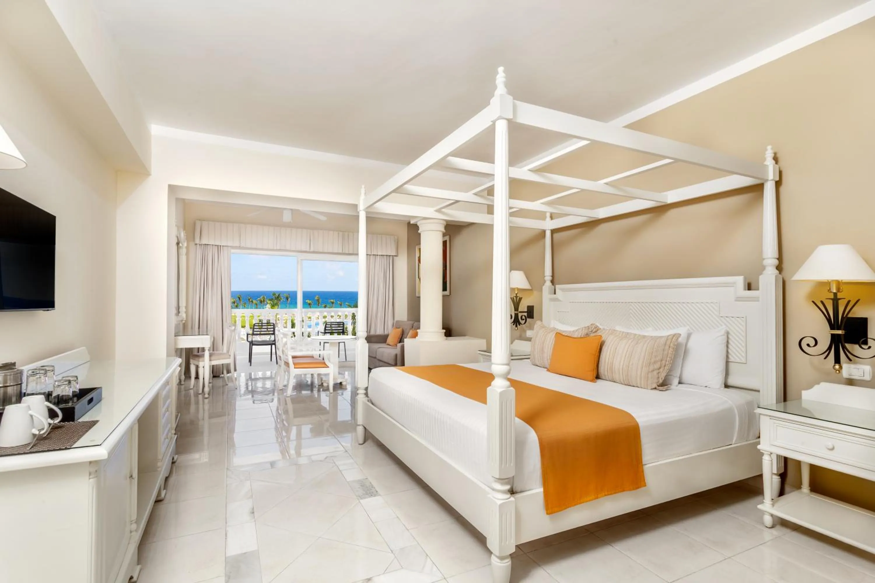 Bedroom, Bed in Bahia Principe Escape Runaway Bay - All Inclusive
