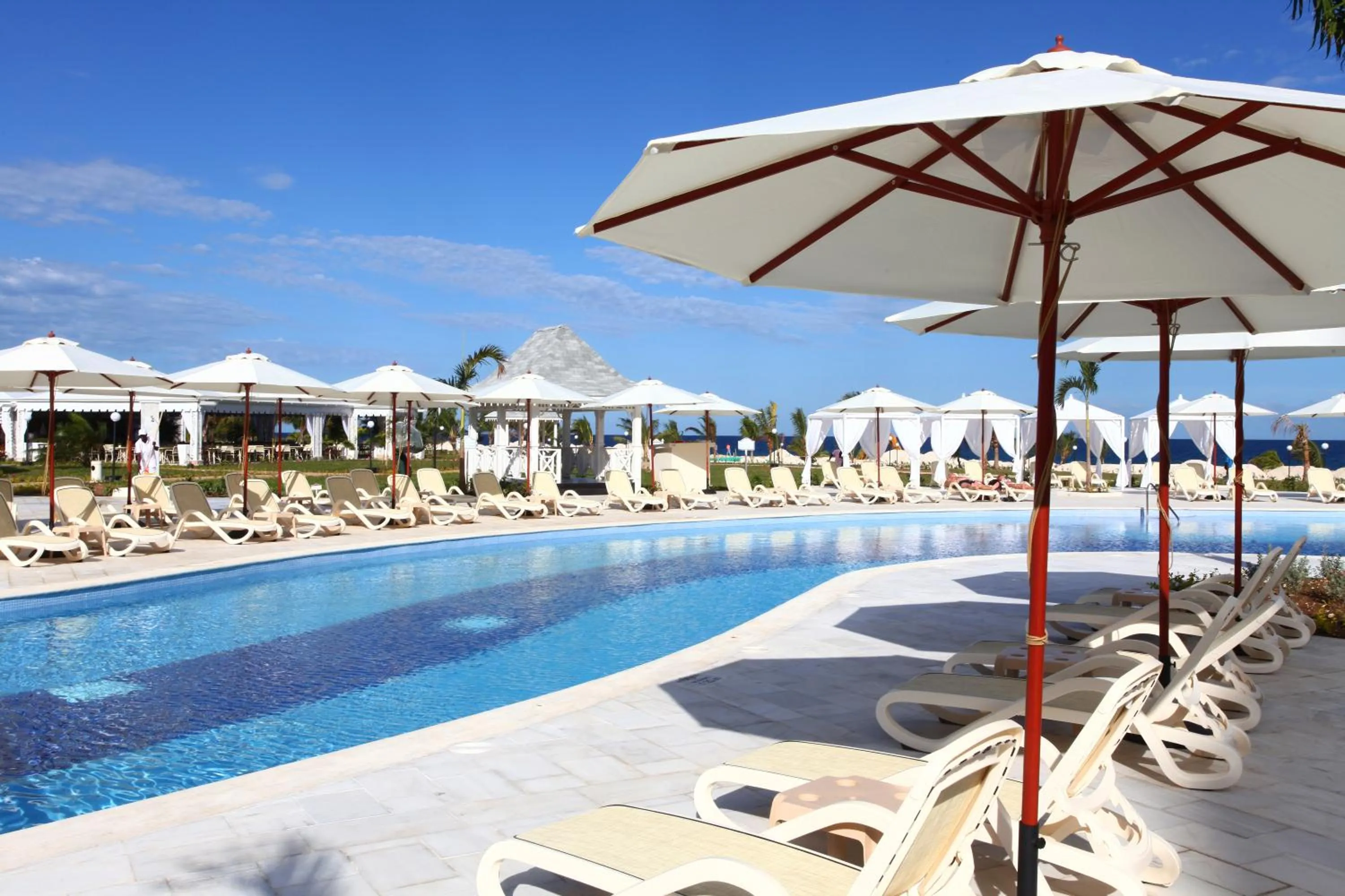 Day in Bahia Principe Luxury Runaway Bay - Adults Only All Inclusive