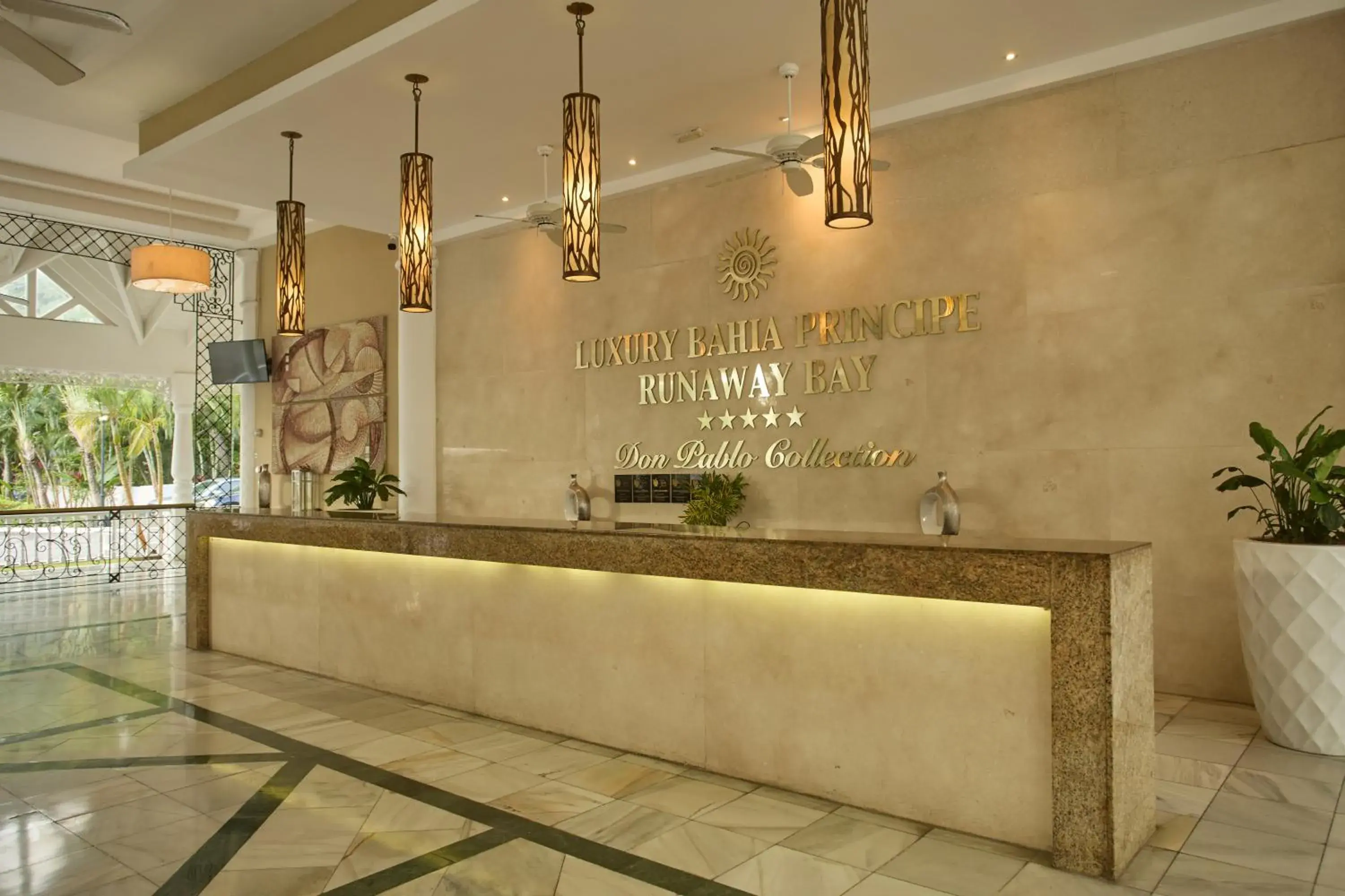 Lobby or reception in Bahia Principe Luxury Runaway Bay - Adults Only All Inclusive Lobby or reception in Bahia Principe Luxury Runaway Bay - Adults Only All Inclusive