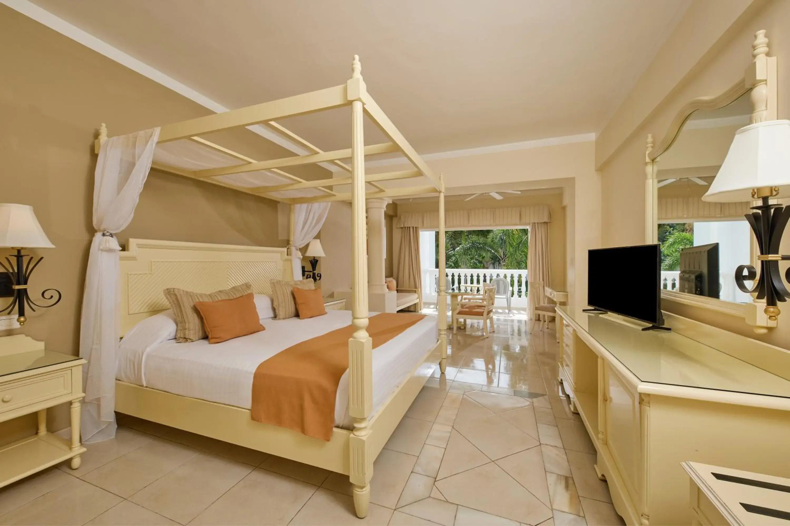 Bed in Bahia Principe Luxury Runaway Bay - Adults Only All Inclusive Bed in Bahia Principe Luxury Runaway Bay - Adults Only All Inclusive